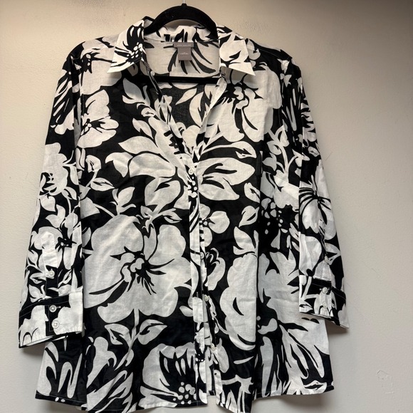 Ann Taylor Tops - Ann Taylor Blouse Womens 12 Black White Excellent Floral 3/4 Sleeve Button Front